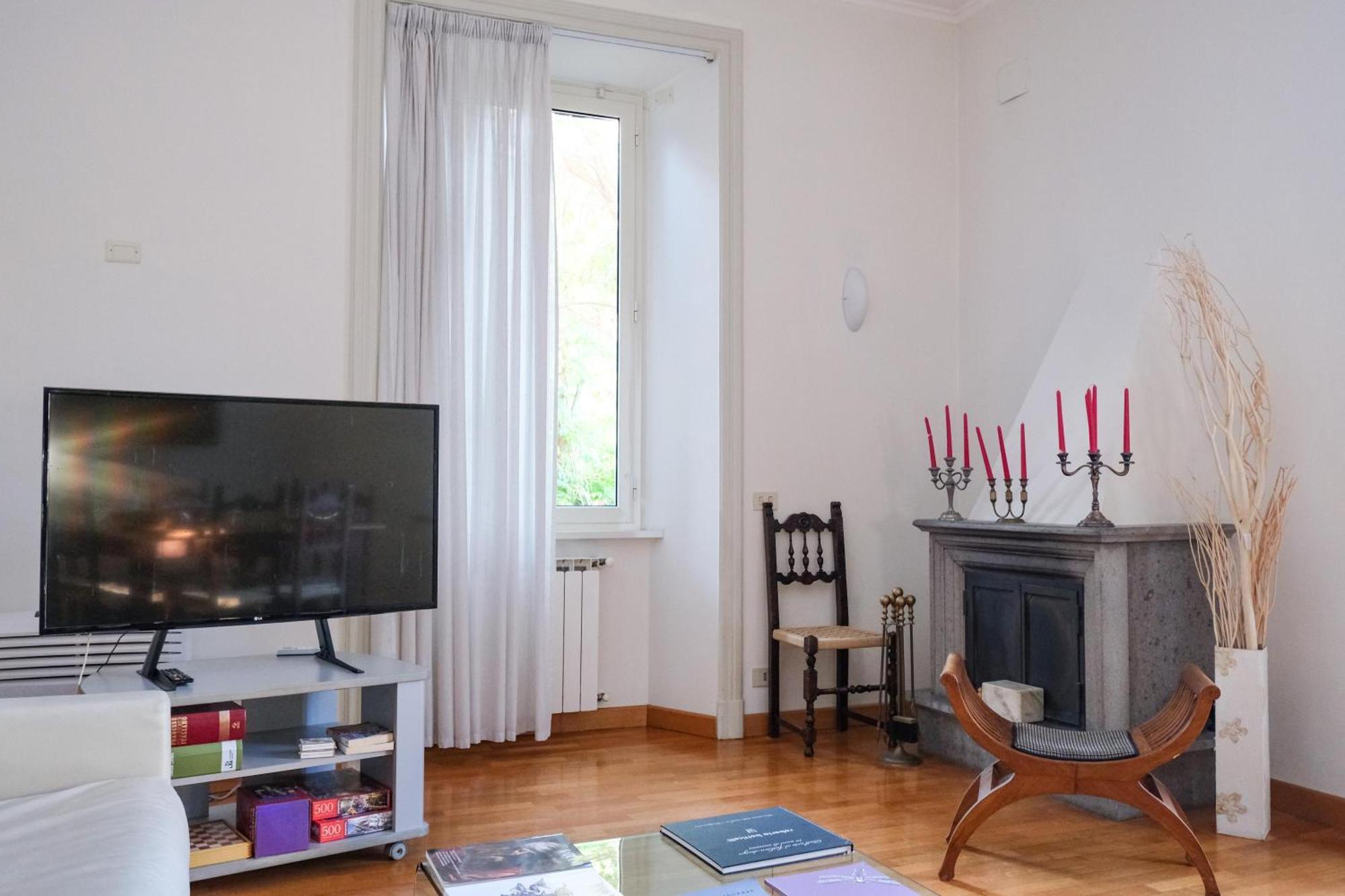 Domus Lilium Apartment โรม ภายนอก รูปภาพ