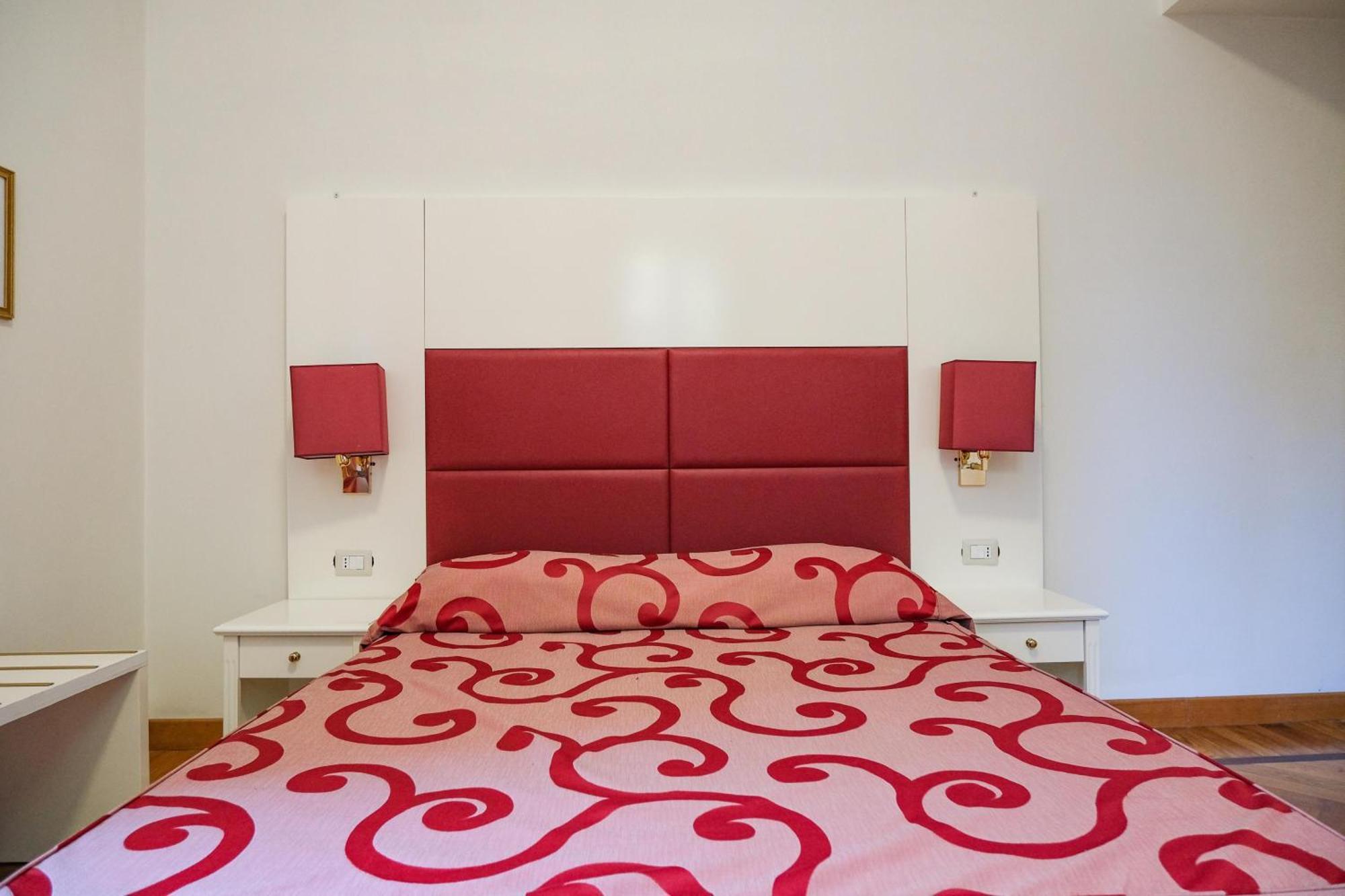 Domus Lilium Apartment โรม ภายนอก รูปภาพ