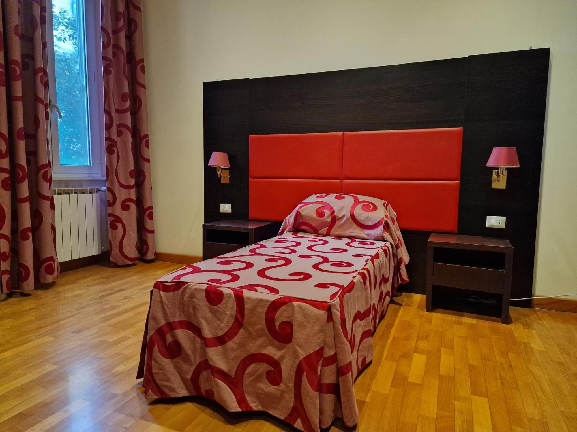Domus Lilium Apartment โรม ภายนอก รูปภาพ