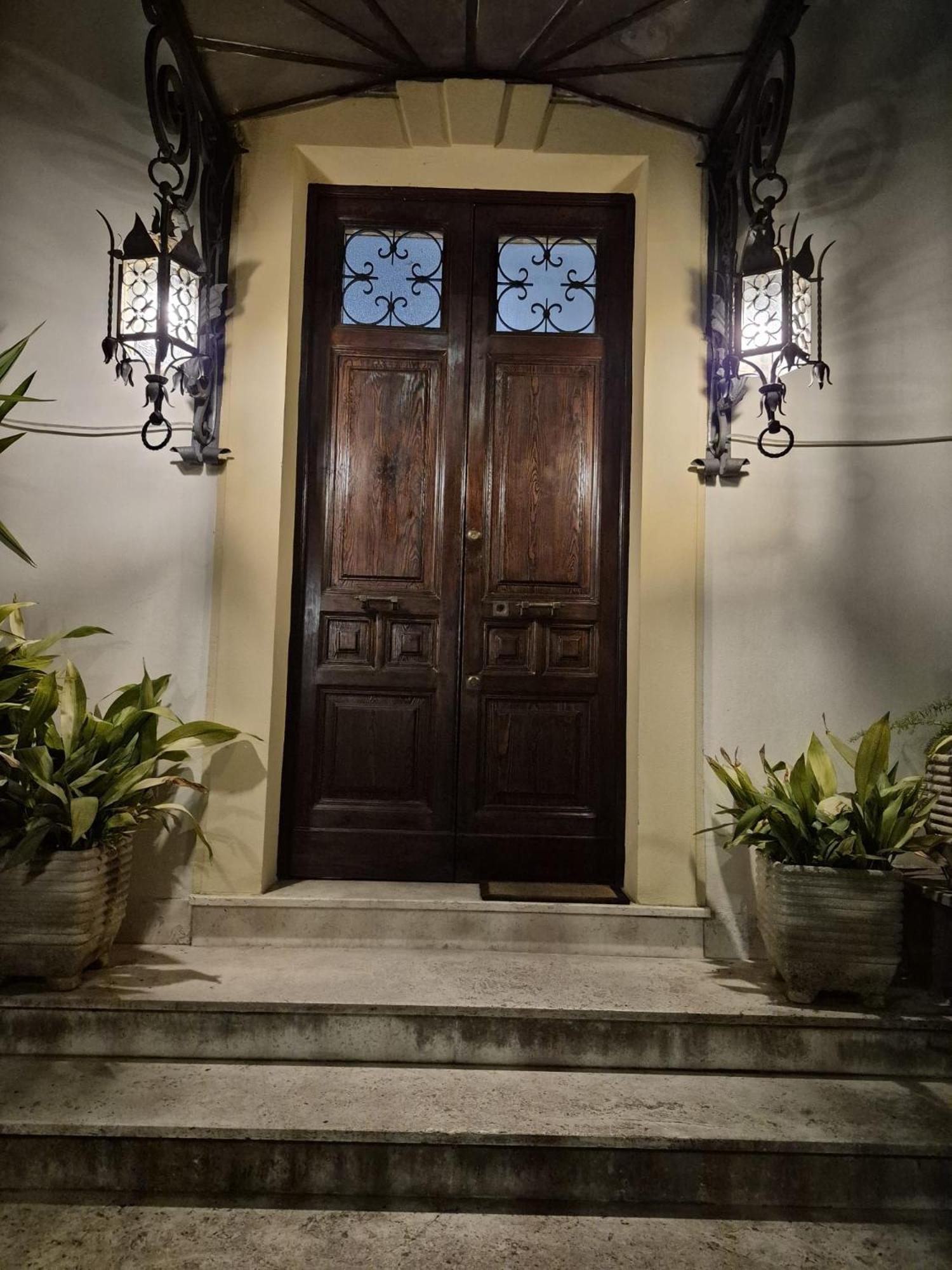 Domus Lilium Apartment โรม ภายนอก รูปภาพ